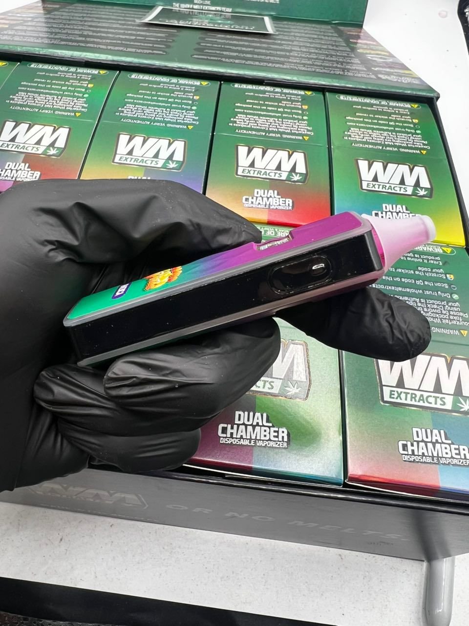 Whole Melt Extracts Phase Four 2G Disposable – Glow In The Dark Whole Melt Extracts Phase Four 2G Disposable – Glow In The Dark